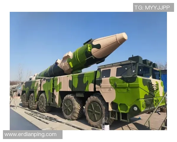 坦克与足球的奇妙碰撞探索军事与体育的跨界融合与创新